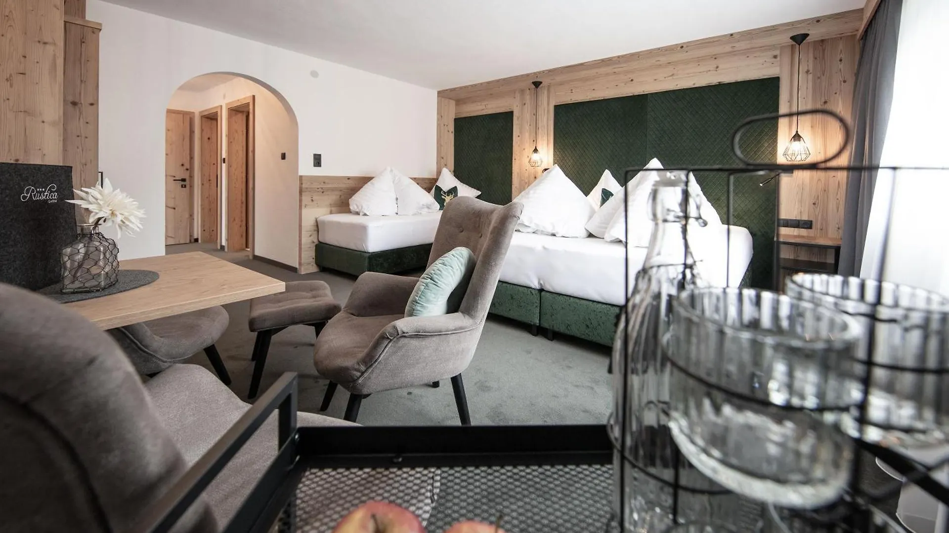 Hotel Garni Rustica Sölden 3*,